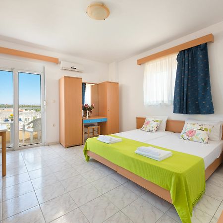 Yiannis Apartments Rhodes City Εξωτερικό φωτογραφία