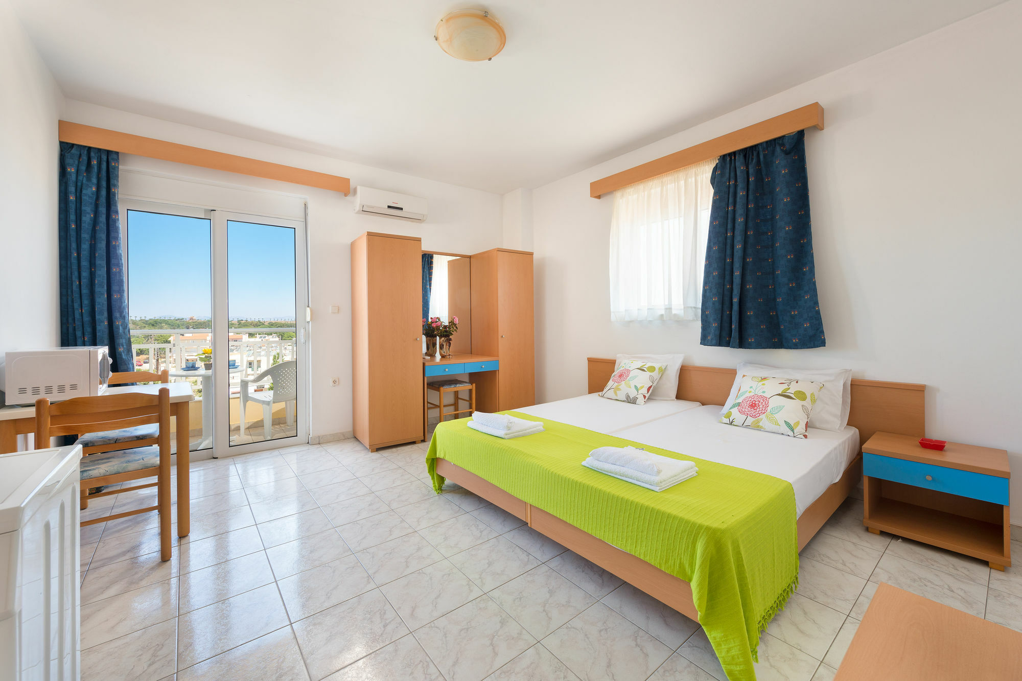 Yiannis Apartments Rhodes City Εξωτερικό φωτογραφία